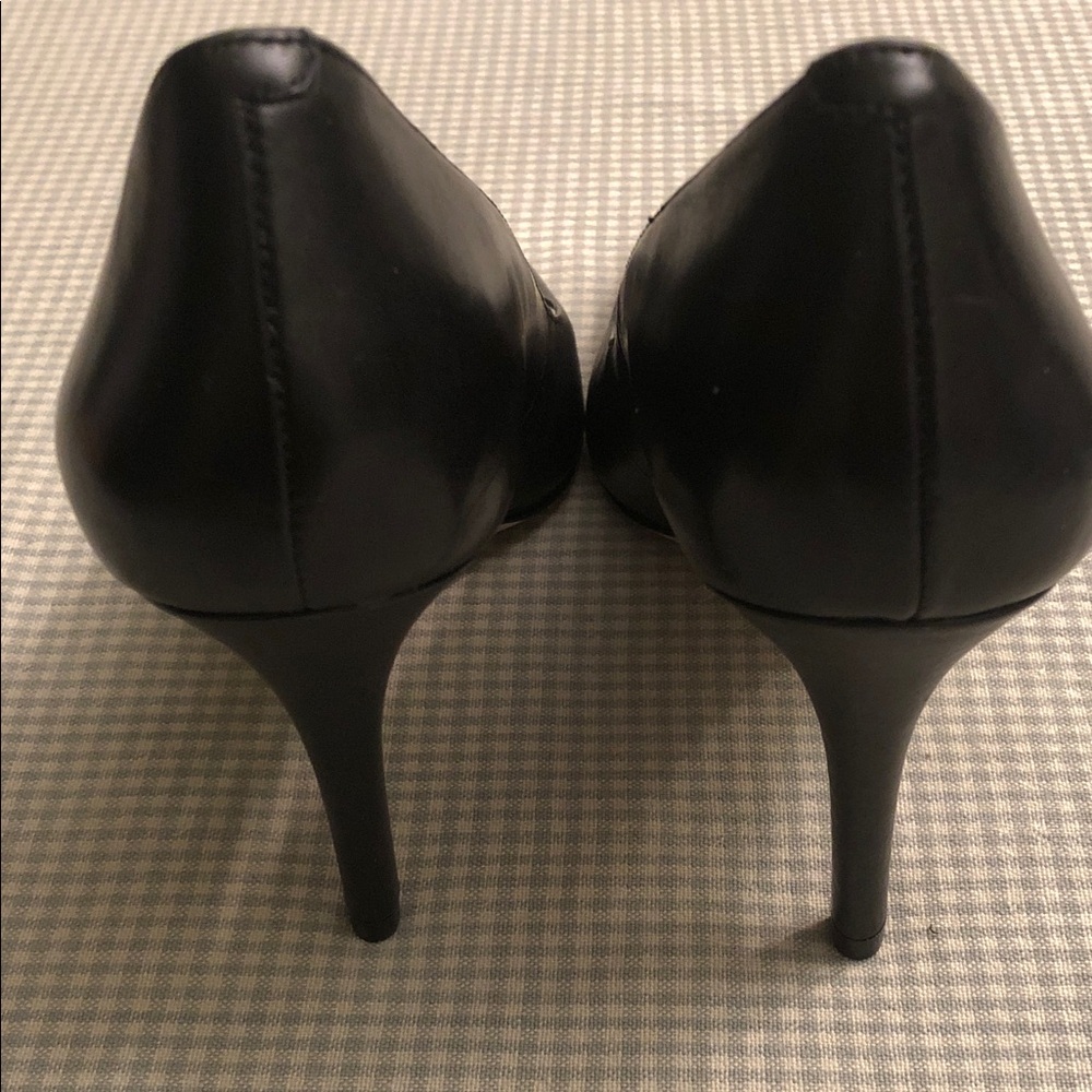Michael Kors Black Heels with Metallic Silver Tips 6 1/2M Brand New #688 - Picture 4 of 12